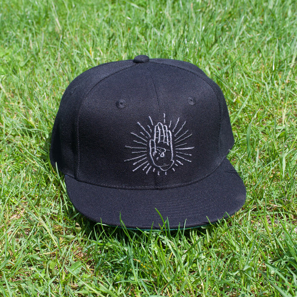 SNAP BACK EMBROIDERED HAT